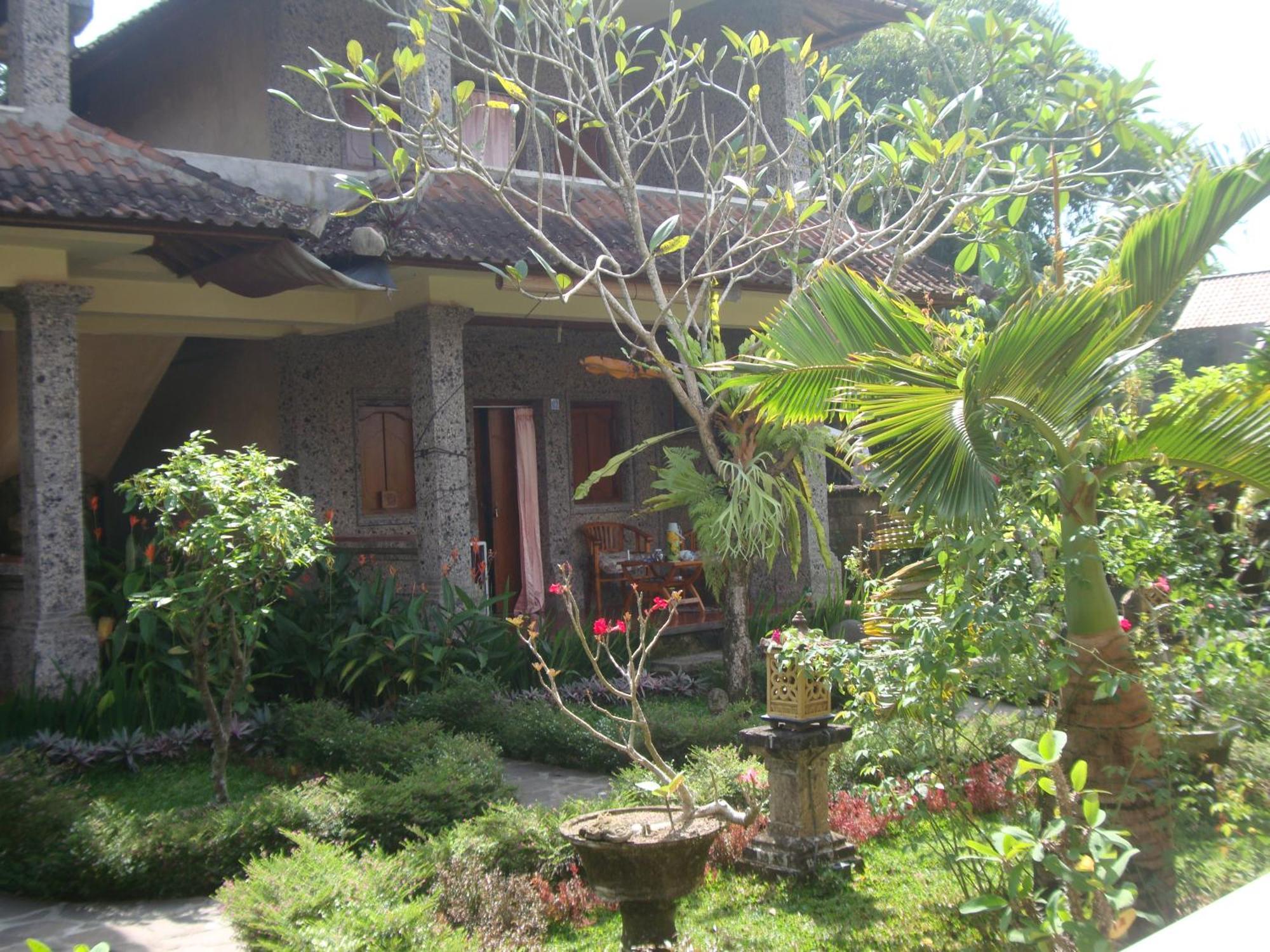 Gusti Home Stay Ubud Zewnętrze zdjęcie