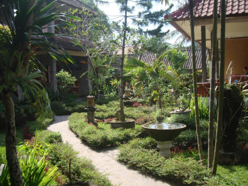 Gusti Home Stay Ubud Zewnętrze zdjęcie