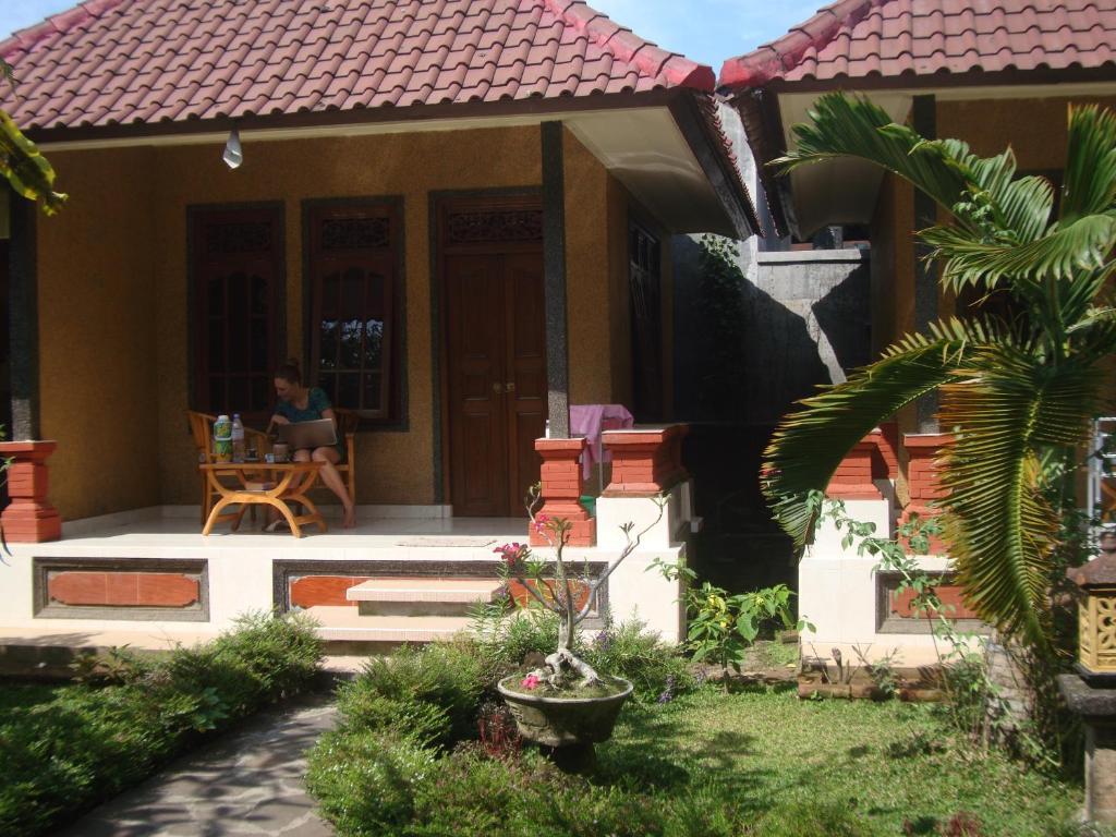 Gusti Home Stay Ubud Zewnętrze zdjęcie